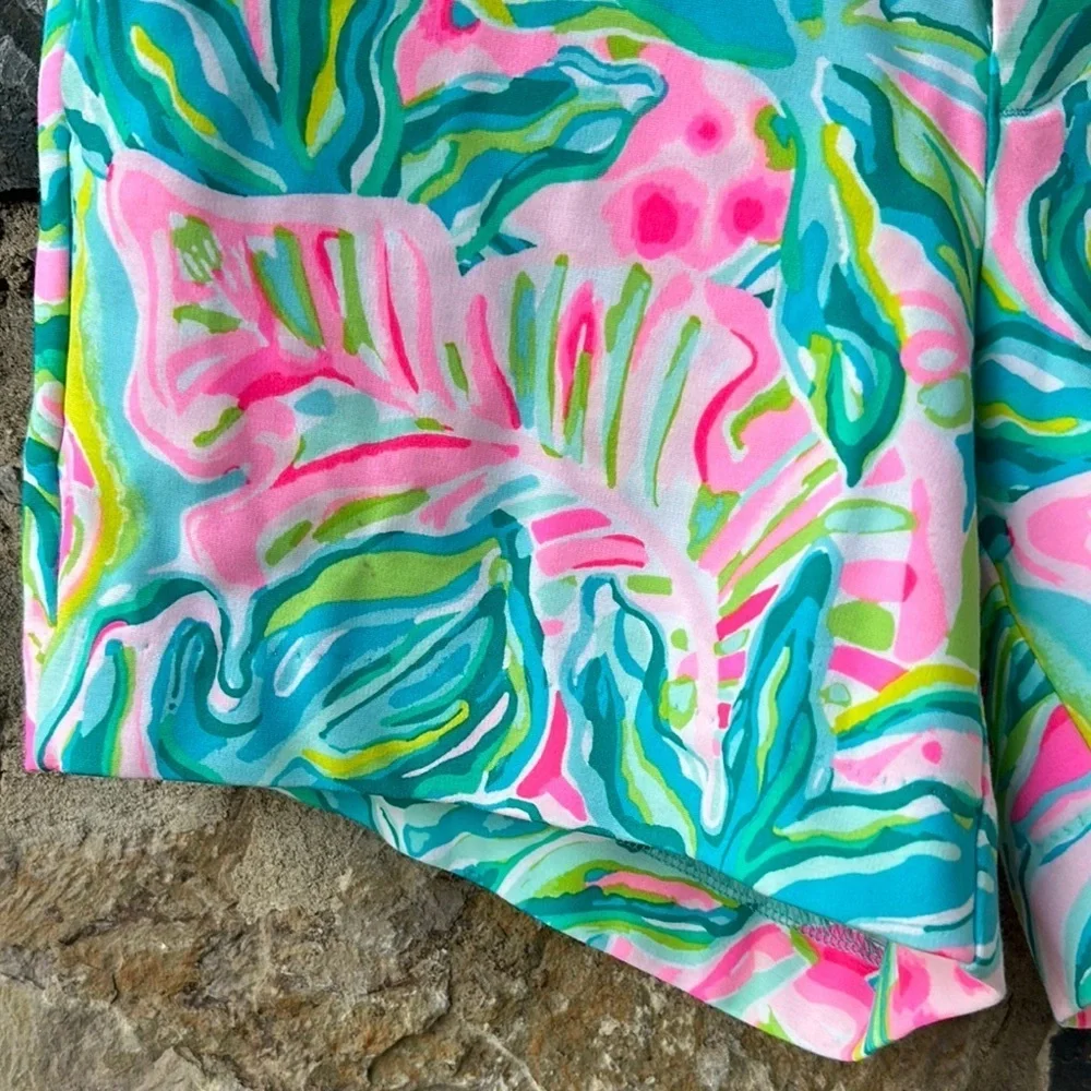 Lilly Pulitzer Callahan Shorts in One in A Melon Tropical Print Size 2